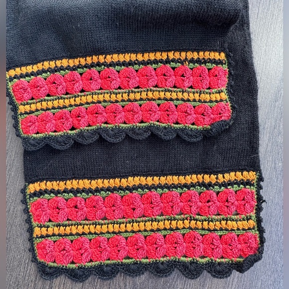 Wool and crochet scarf Made in Peru - Picture 4 of 5